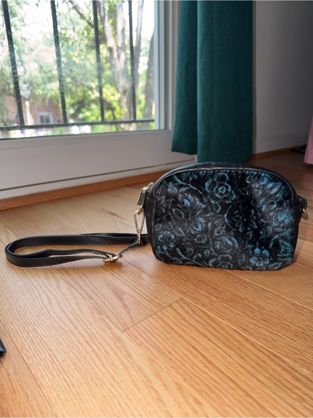 Laura Di Maggio Italy Leather Floral Crossbody Bag Black Blue - Picture 3 of 8